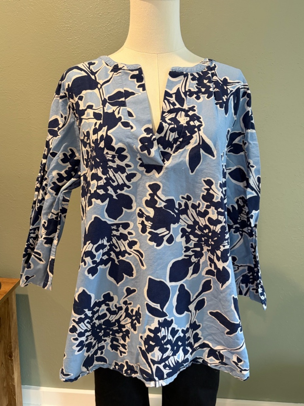 St. John's Bay Light Blue and Navy Floral Split V Tunic